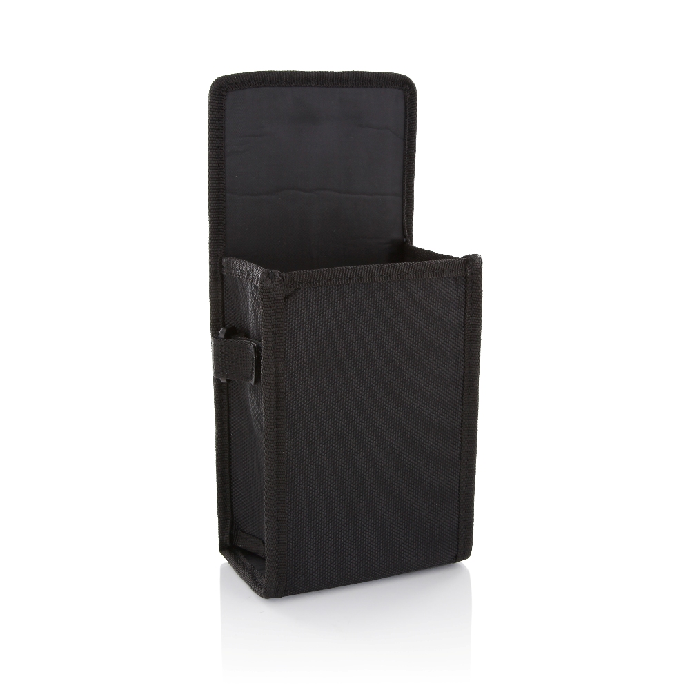 Offene schwarze Schutztasche aus robustem Material