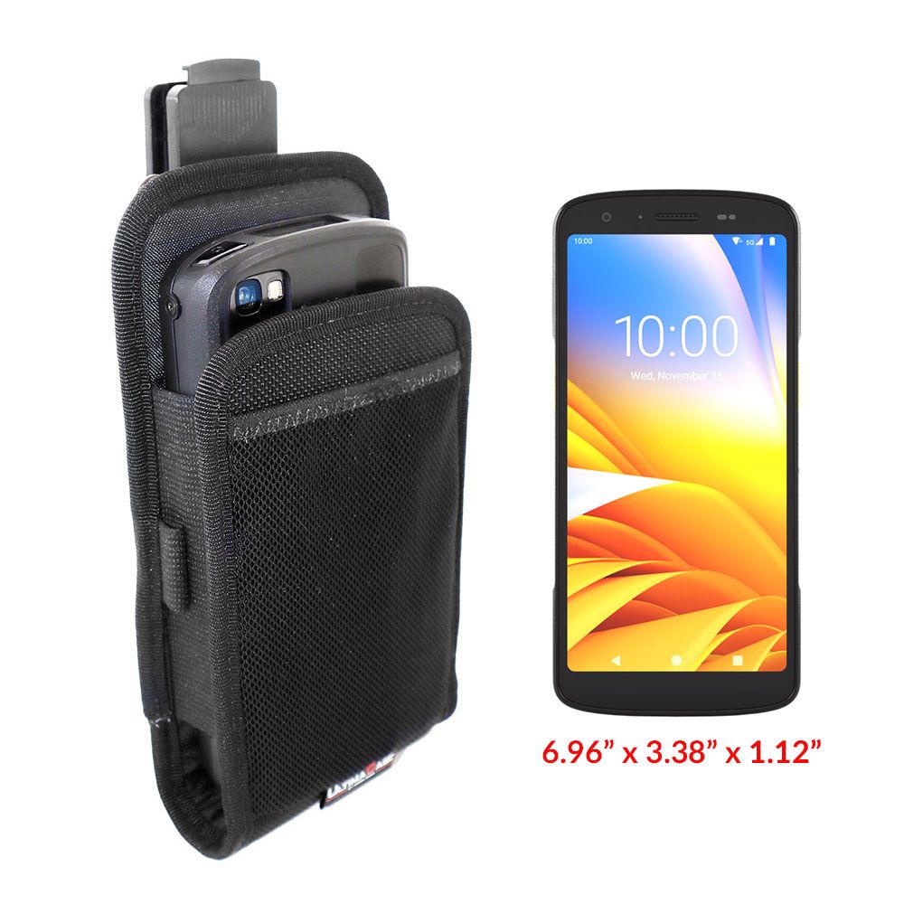 Schwarz gefütterte Smartphone-Tasche mit einem Handy, daneben ein Smartphone mit Display, auf dem 10:00 Uhr angezeigt wird. Maße: 6,96 x 3,38 x 1,12 Zoll.